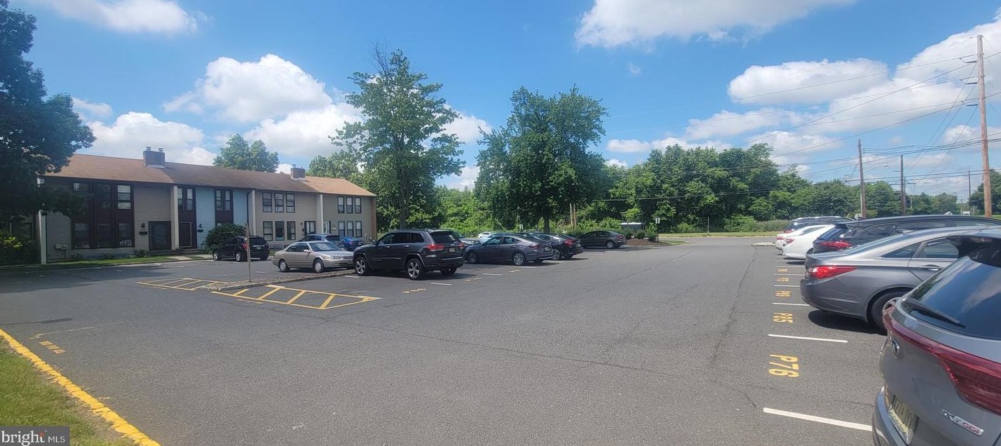 225 Probasco Rd, East Windsor, NJ 08520