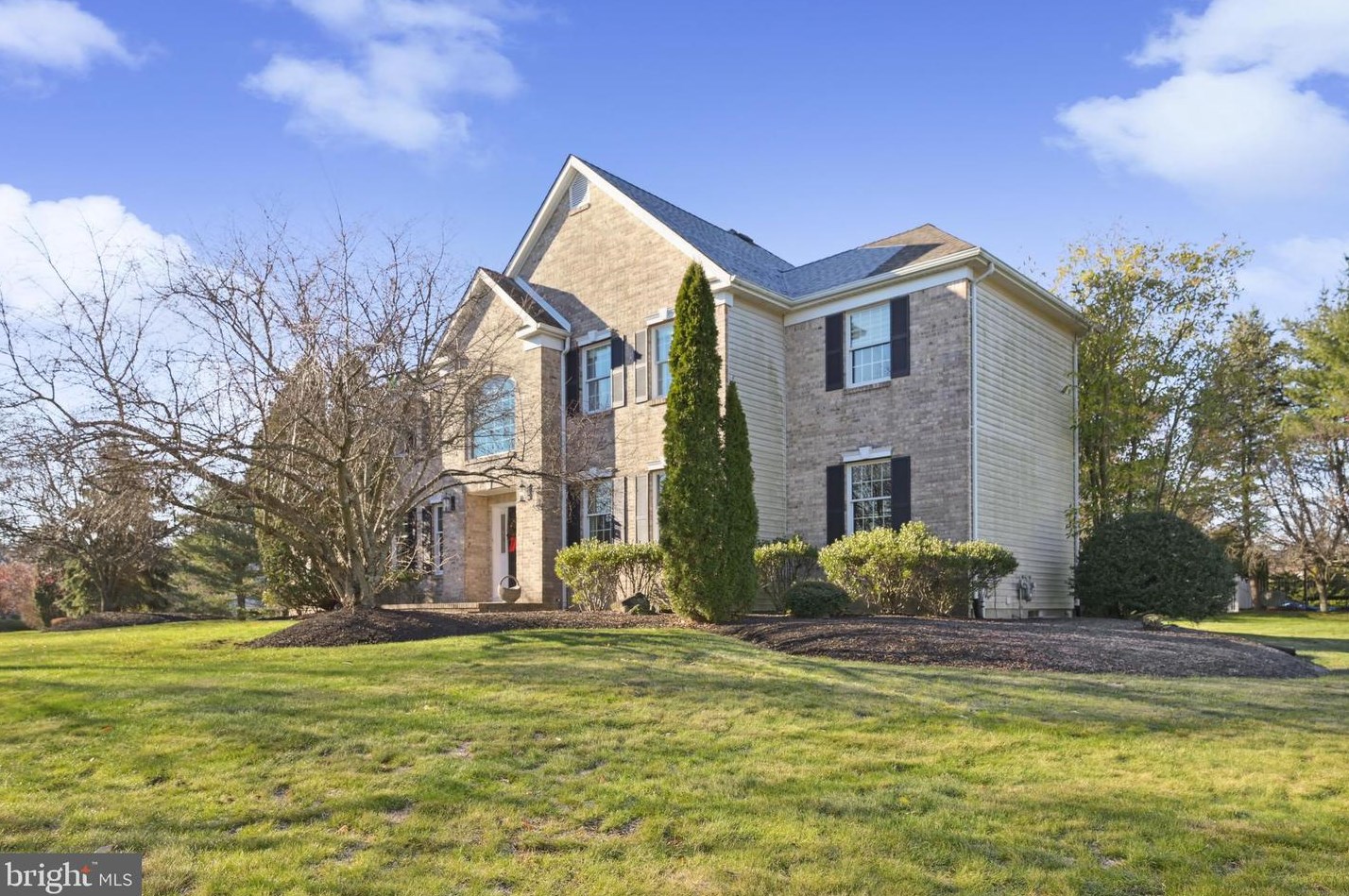 10 Pleasant Valley Way, W Windsor Township, NJ 08550