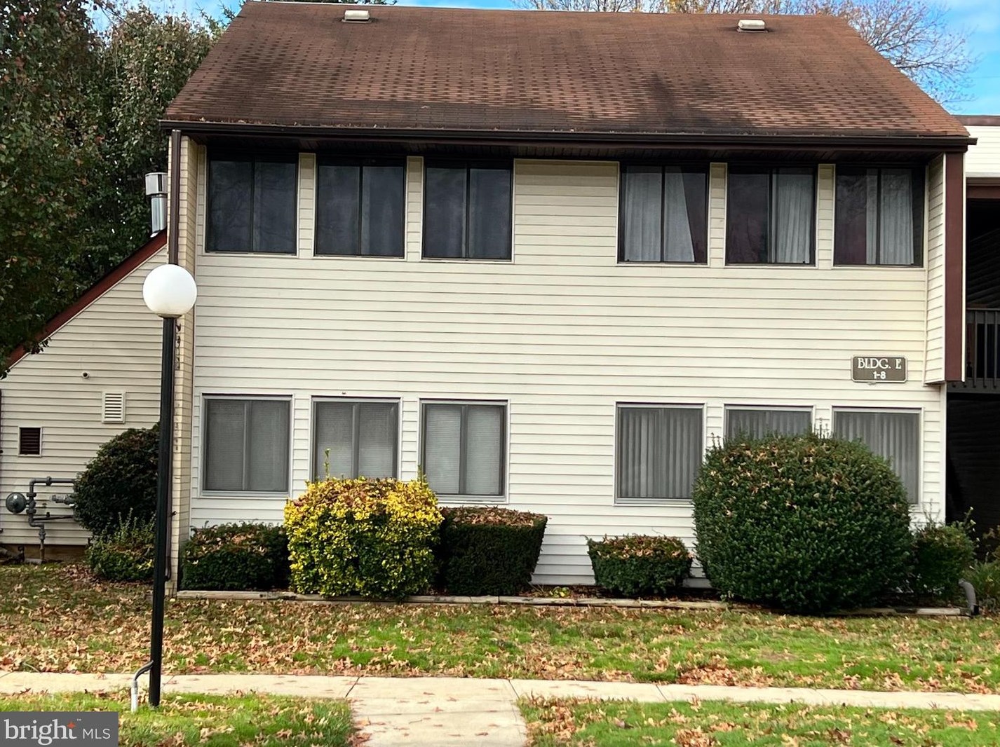 3 E Avon Dr, East Windsor, NJ 08520