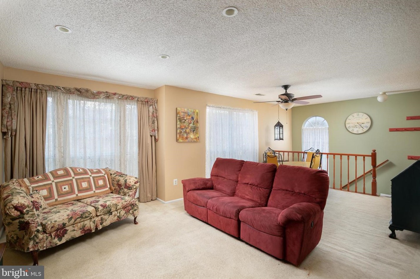 49 Versailles Ct, Trenton, NJ 08619-4641