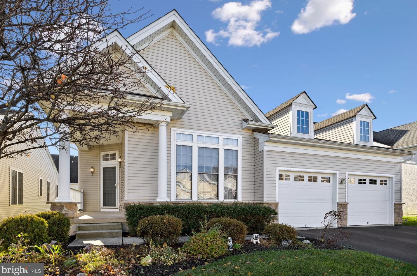 30 Goddard Dr, East Windsor, NJ 08512-2553