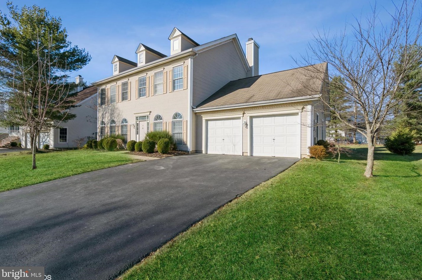 23 Chicory Ln, Pennington, NJ 08534