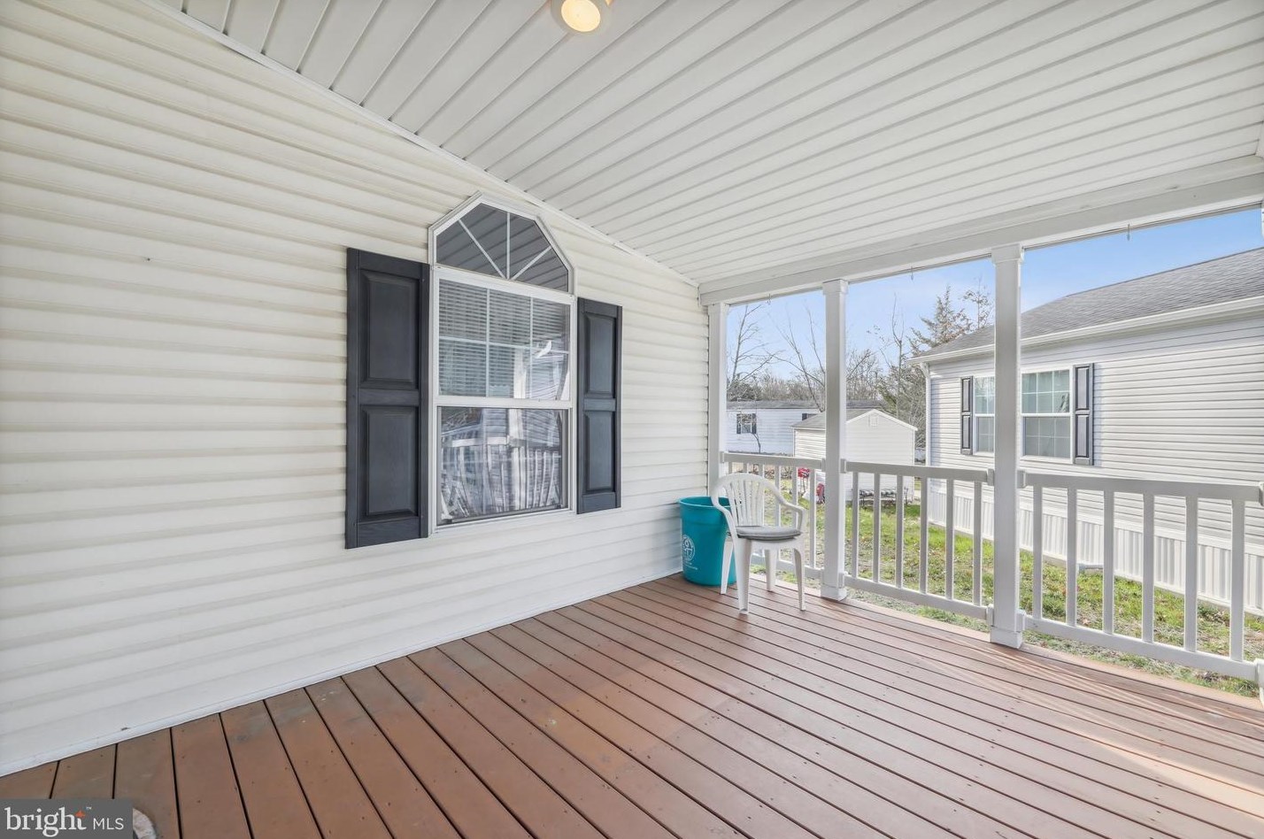 6 Circle Dr, East Windsor, NJ 08520-1923