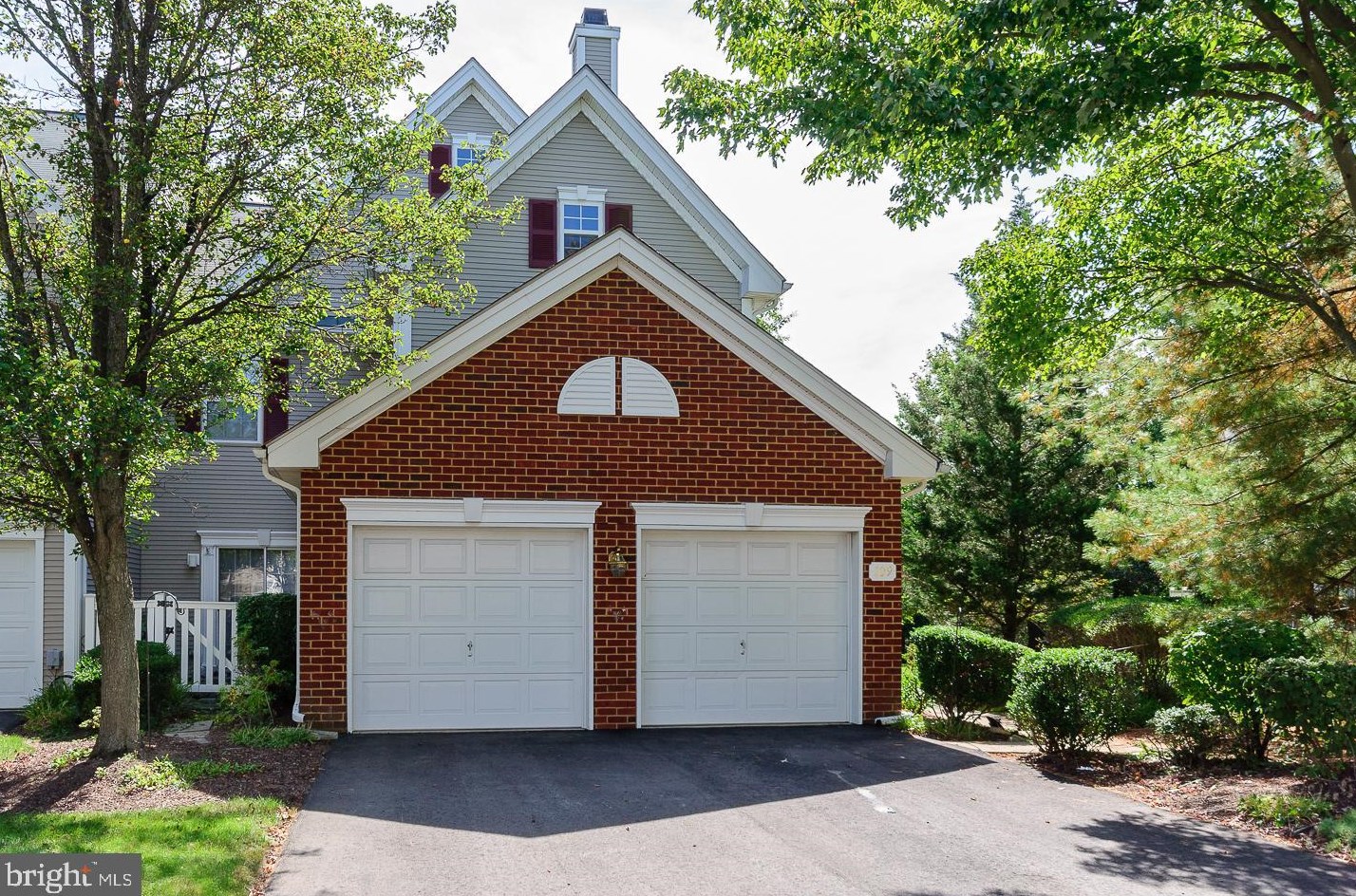 109 Deer Run Ct, Pennington, NJ 08534
