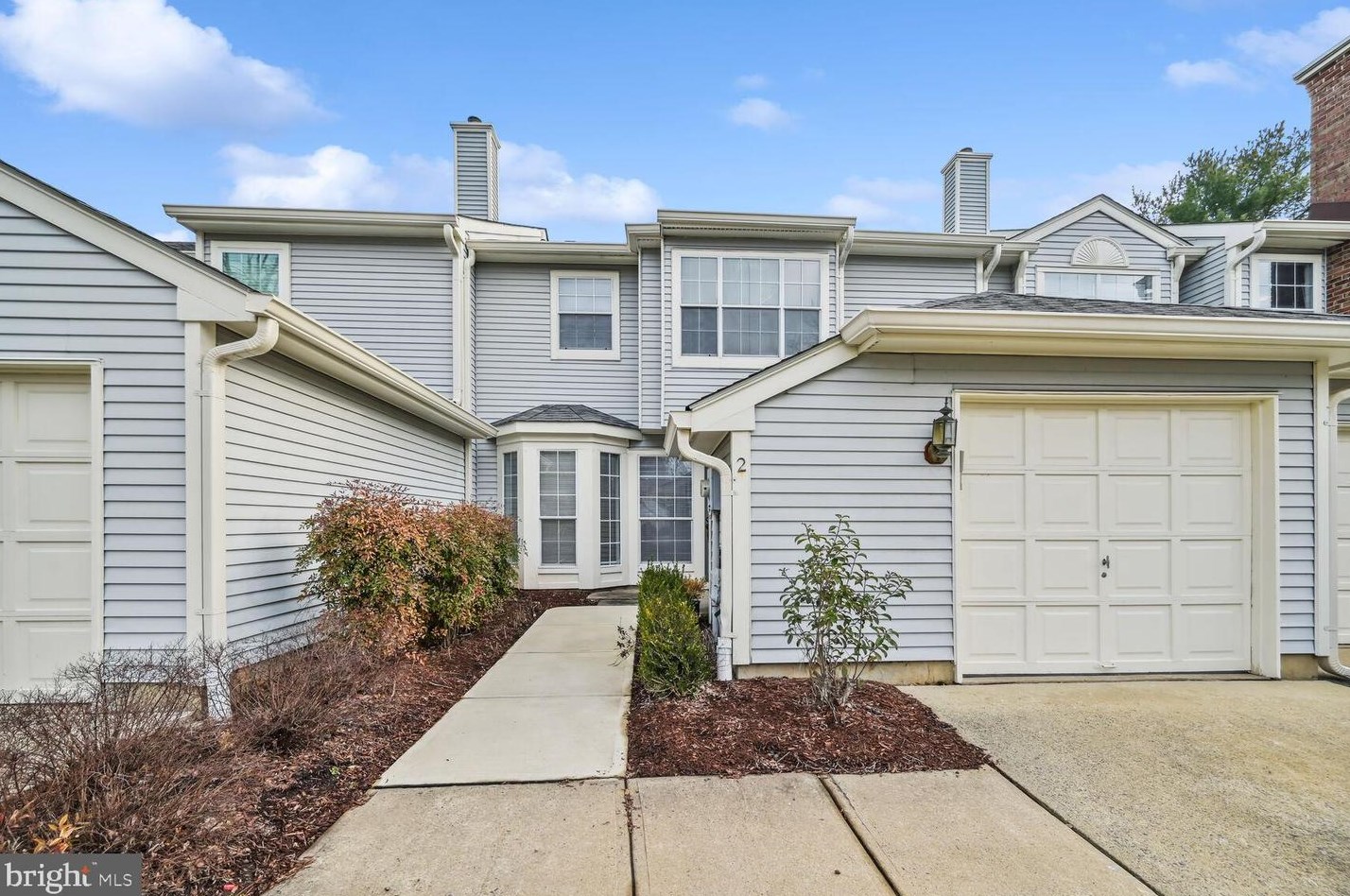 2 Aldgate Ct, Princeton, NJ 08540