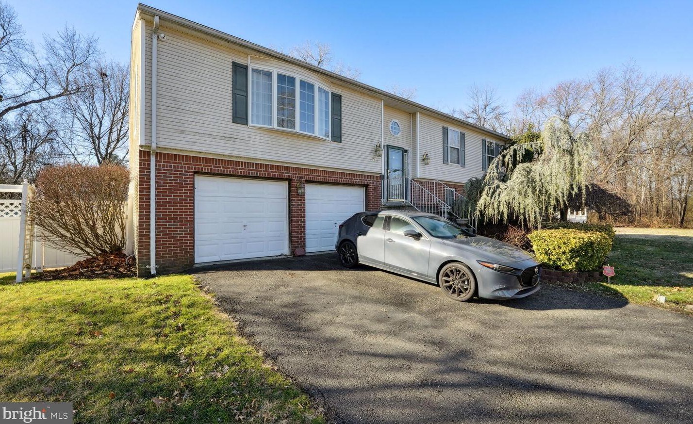 215 Borden Ave, Trenton, NJ 08610-4602