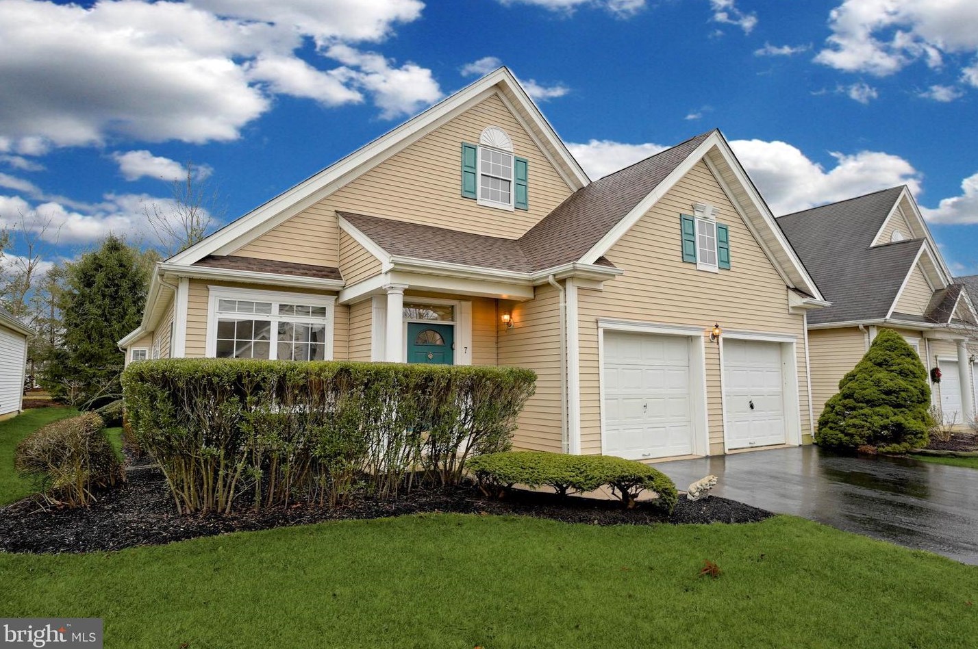 7 Honeyflower Ln, W Windsor Township, NJ 08550