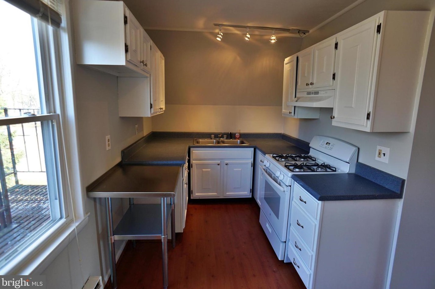 32 Woodland #b, Trenton, NJ 08638