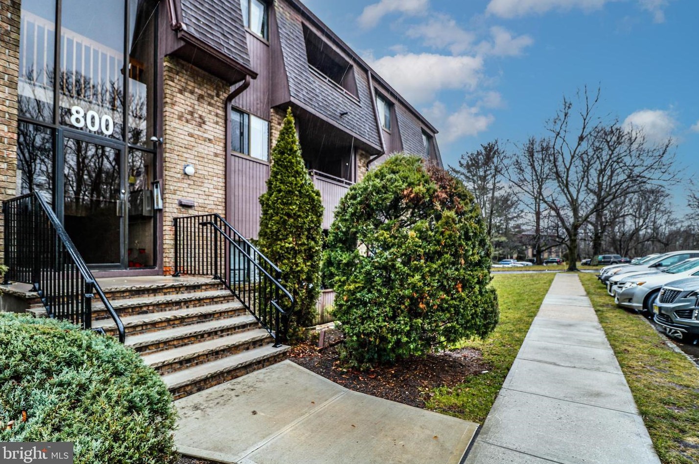 823 Wood Mill Dr #823, East Windsor, NJ 08512