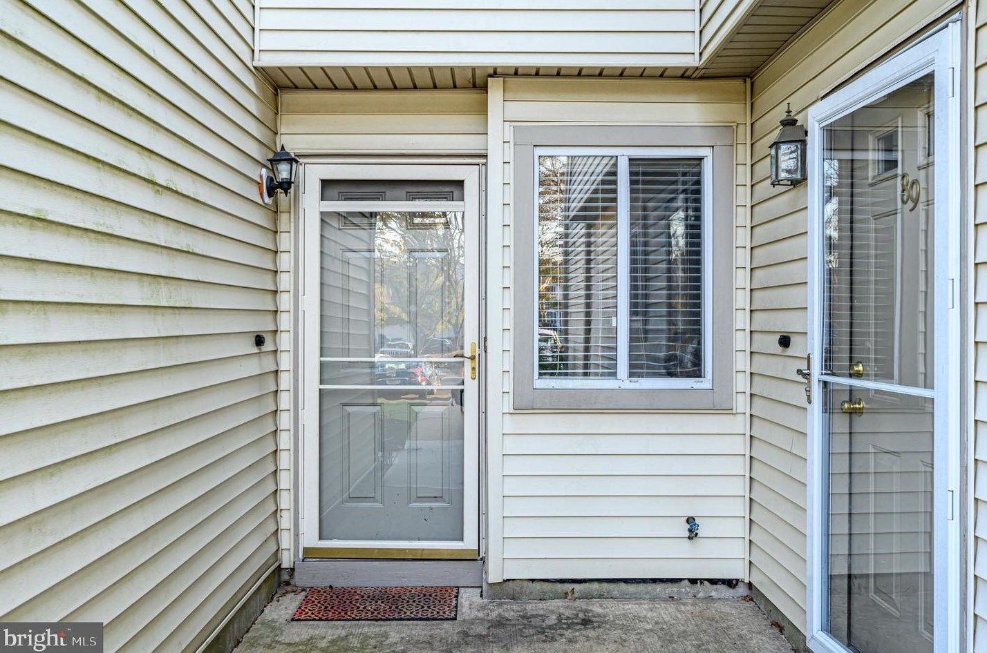 93 Chatham Ct, East Windsor, NJ 08520-2643