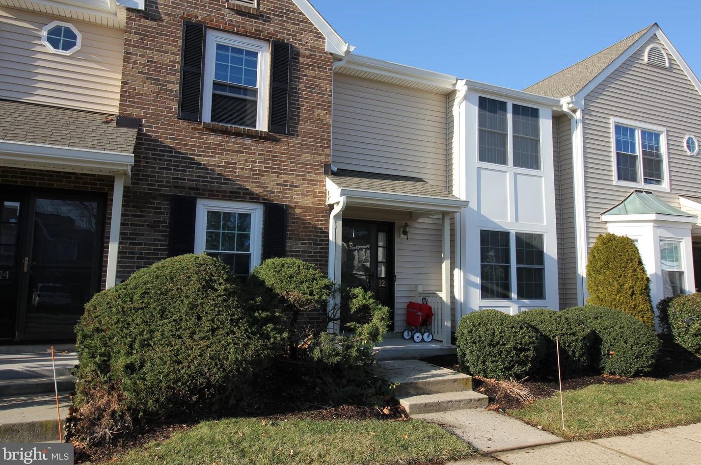 12 Wellington Ct, East Windsor, NJ 08520-2730
