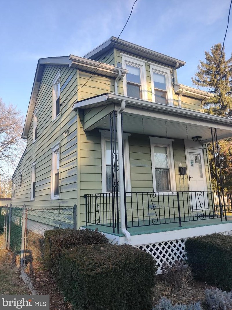 60 Wesley Ave, Trenton, NJ 08610-5132
