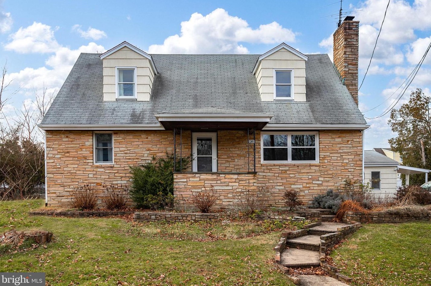 25 Mcadoo Ave #2, Trenton, NJ 08619