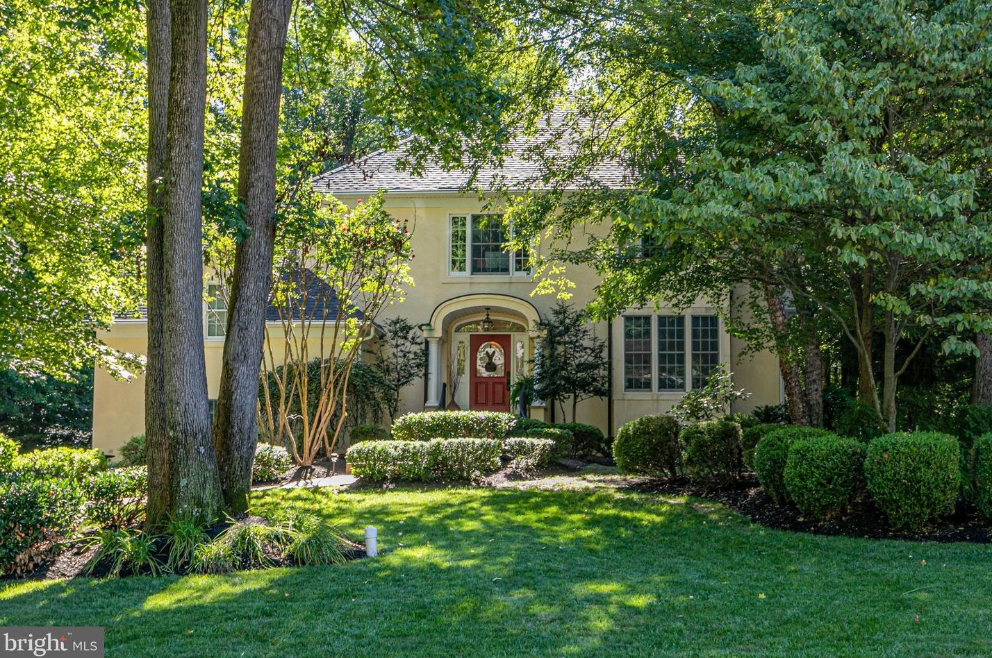 15 Cardiff Ln, Trenton, NJ 08690-1308