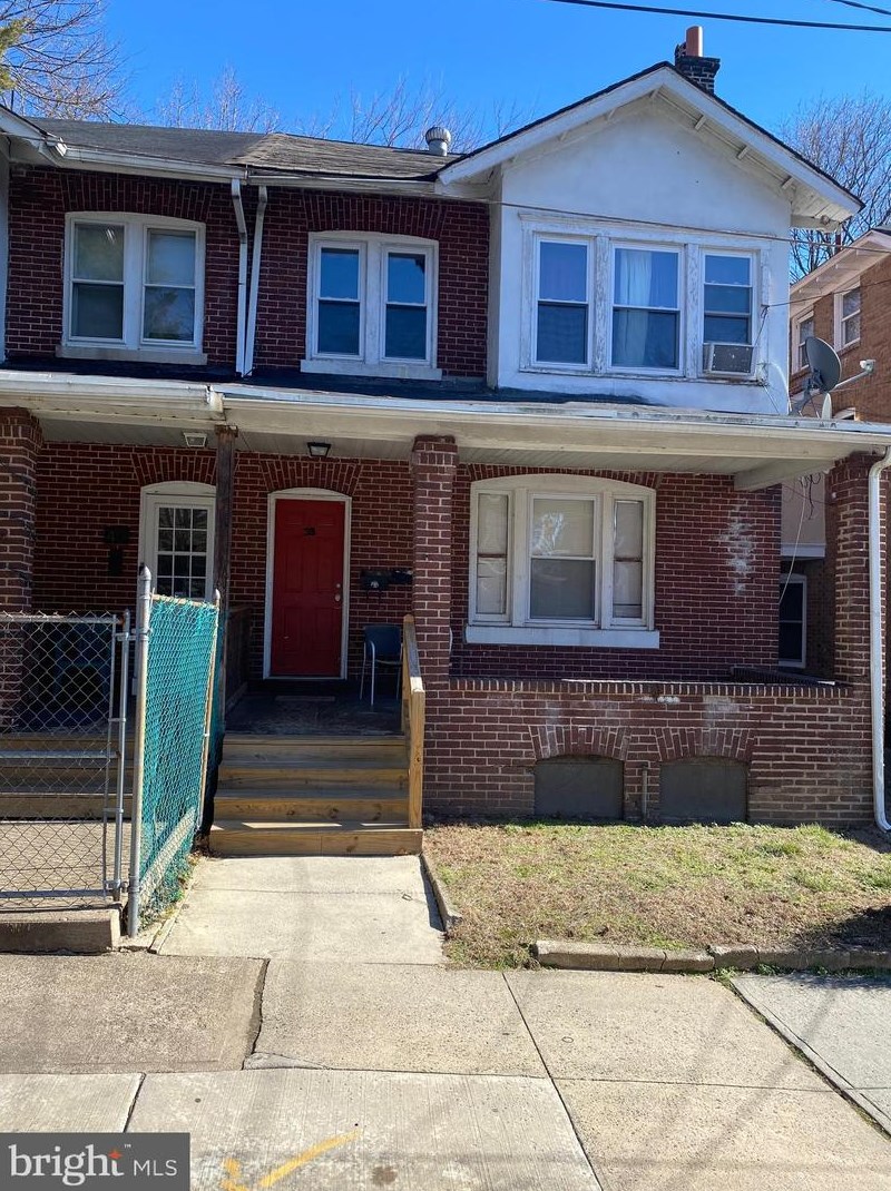 38 Elmhurst Ave, Trenton, NJ 08618-4404