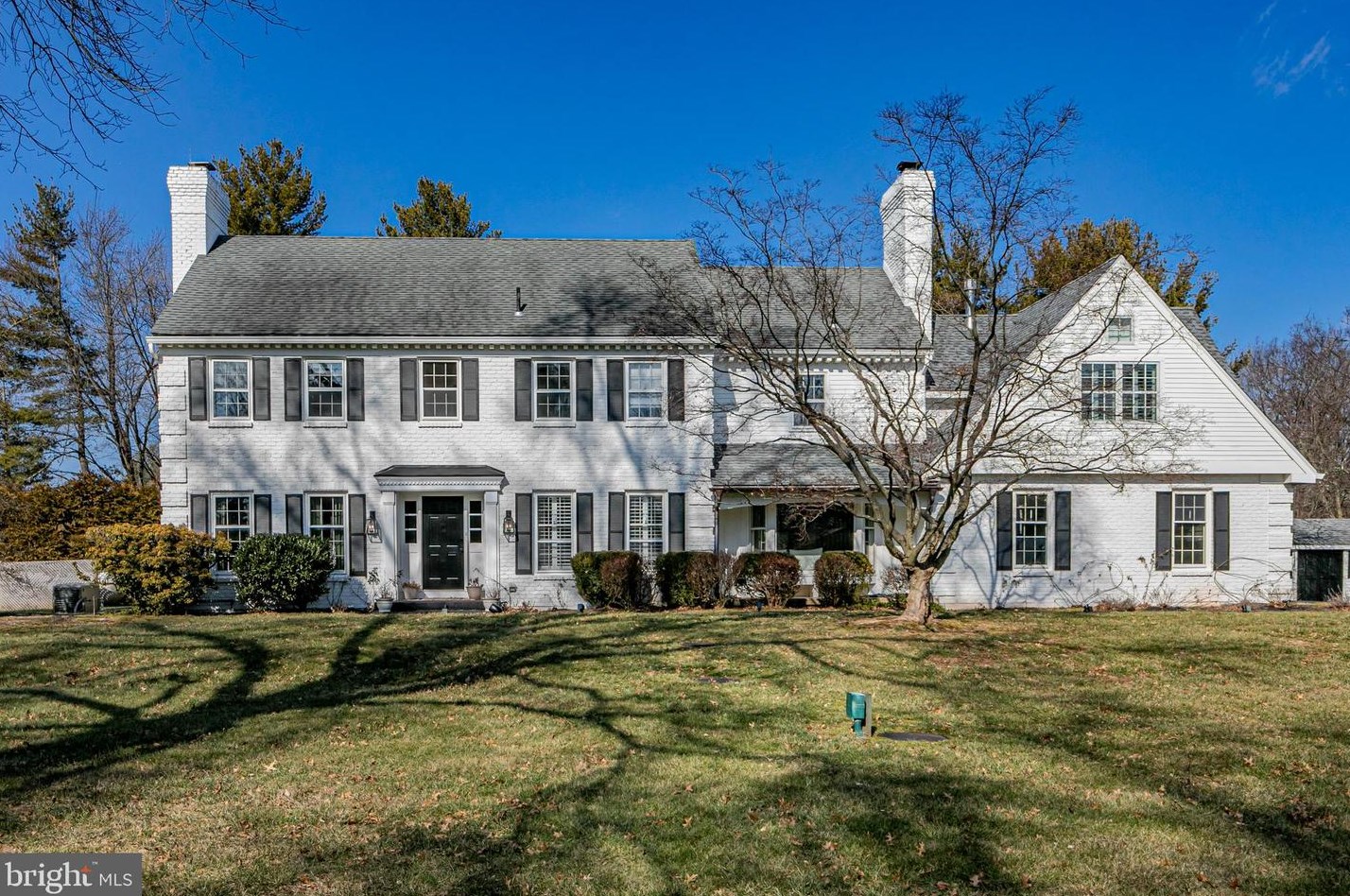 10 Arvida Dr, Pennington NJ  08534-2105 exterior