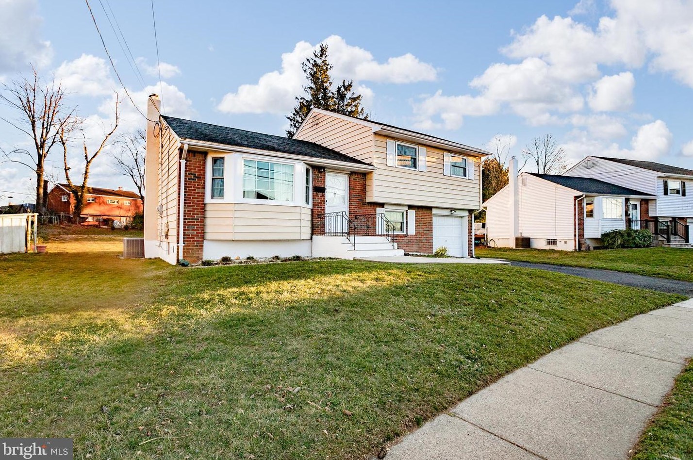 136 Gary Dr, Trenton, NJ 08690-3139