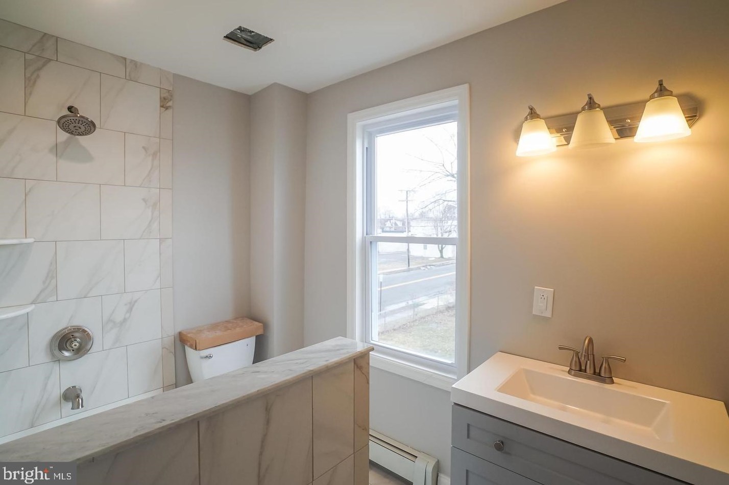 91 Pennsylvania Ave, Trenton, NJ 08638