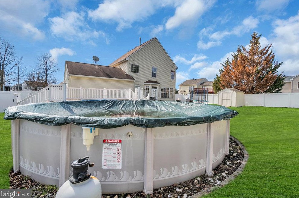 14 Bristol Way, East Windsor NJ  08520-2949 exterior