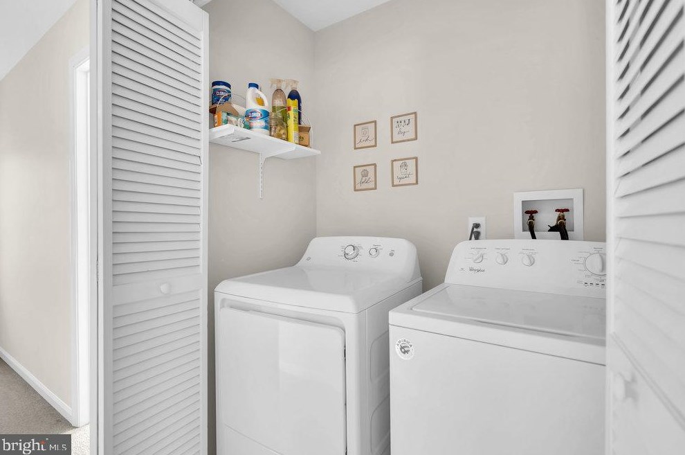 14 Bristol Way, East Windsor NJ  08520-2949 exterior
