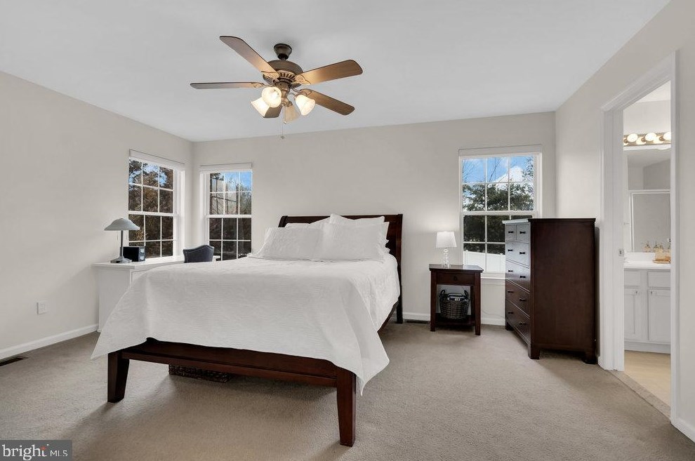 14 Bristol Way, East Windsor NJ  08520-2949 exterior