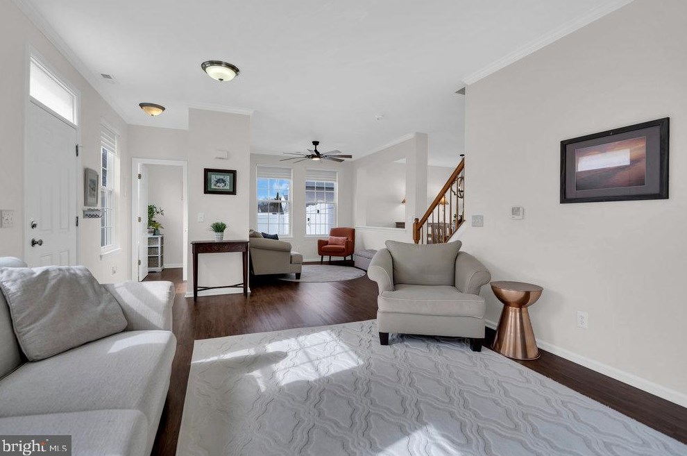 14 Bristol Way, East Windsor NJ  08520-2949 exterior