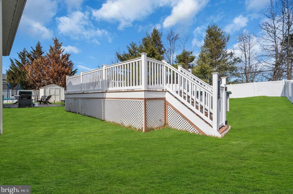 14 Bristol Way, East Windsor NJ  08520-2949 exterior