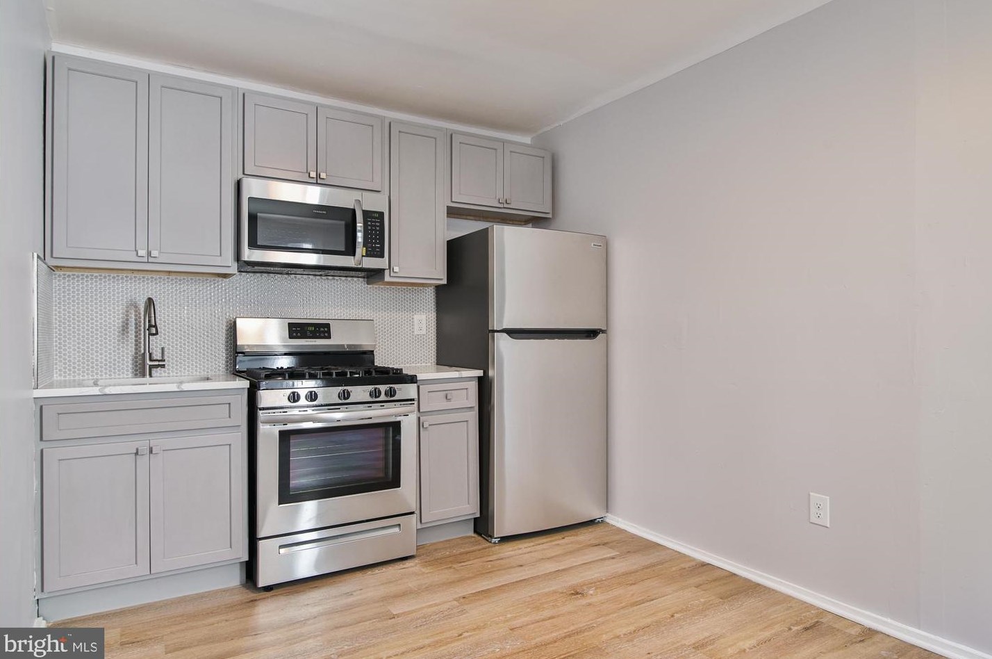 217 Parkinson Ave #1st Floor, Trenton, NJ 08610