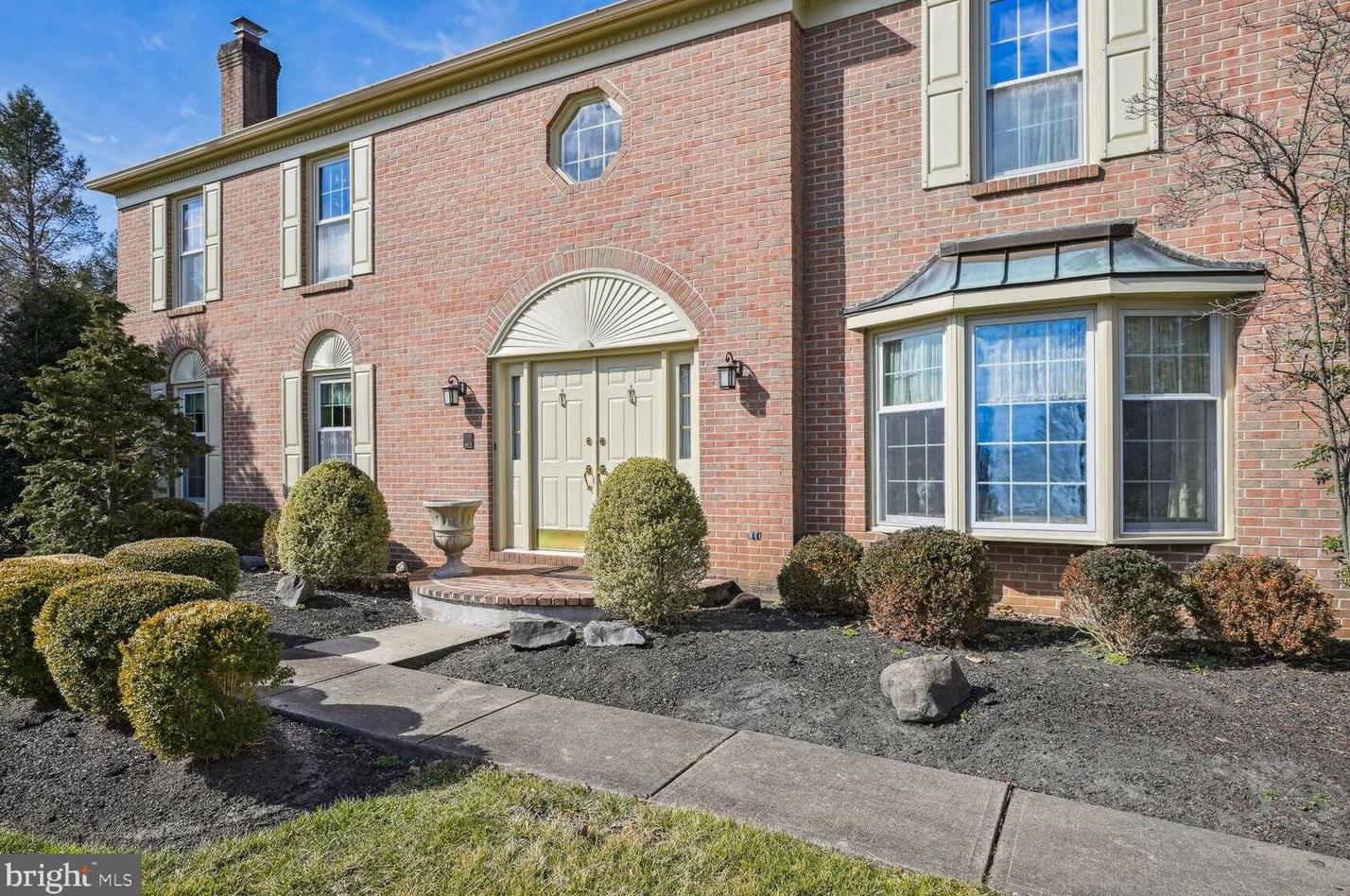 1 Schuyler Dr, W Windsor Township, NJ 08550-2929