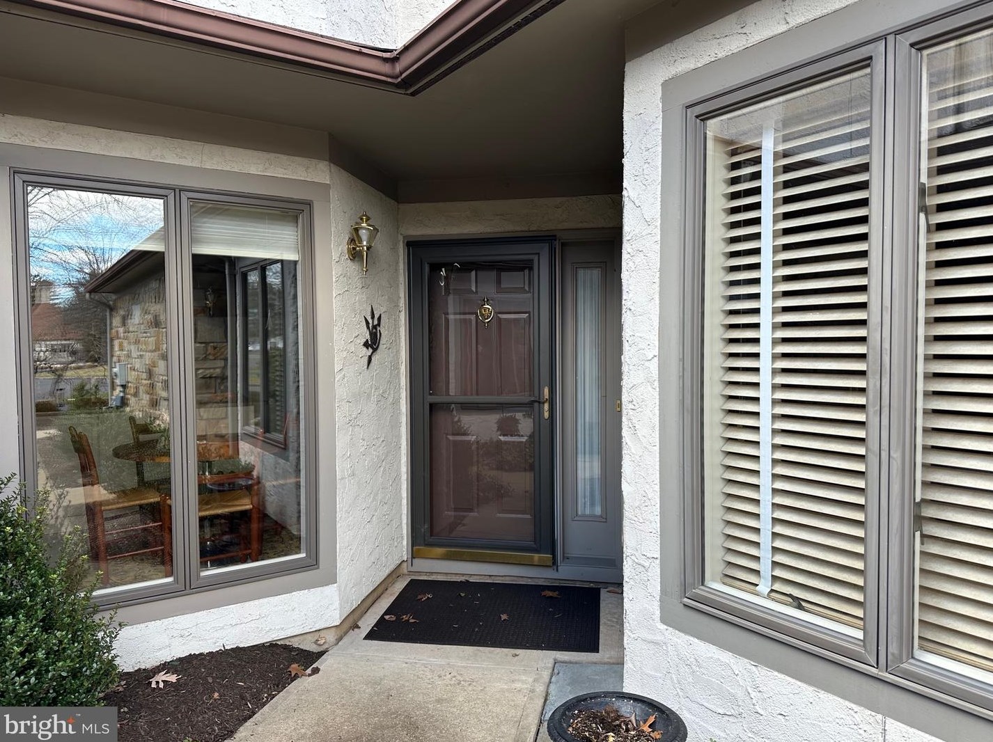 1 Marvin Ct, Lawrence Township, NJ 08648