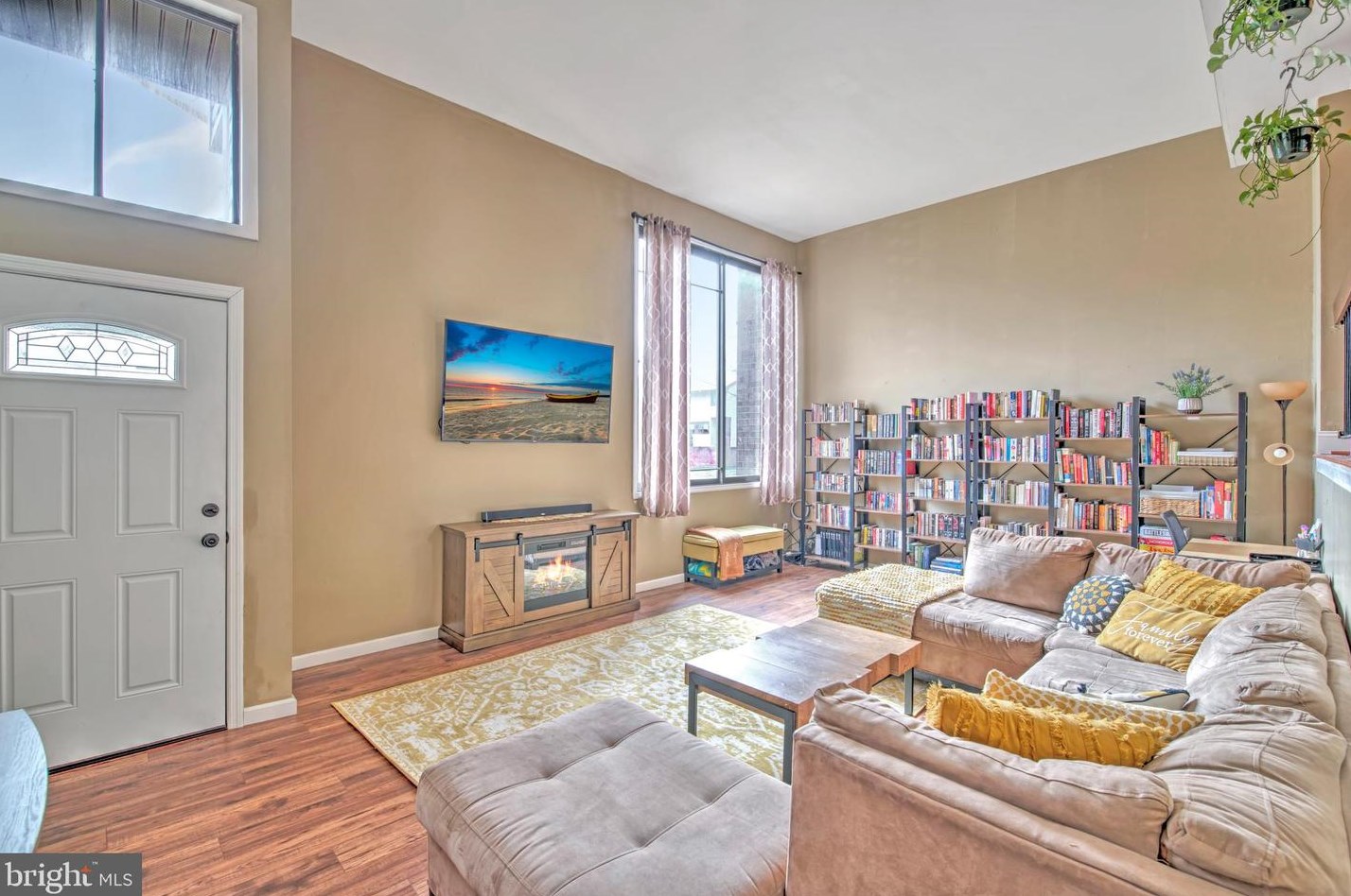 107 Hooverton Pl, East Windsor NJ  08520-5712 exterior