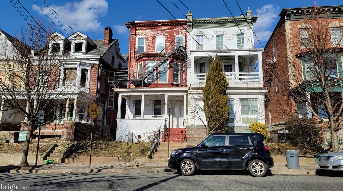 494 W State St, Trenton, NJ 08618