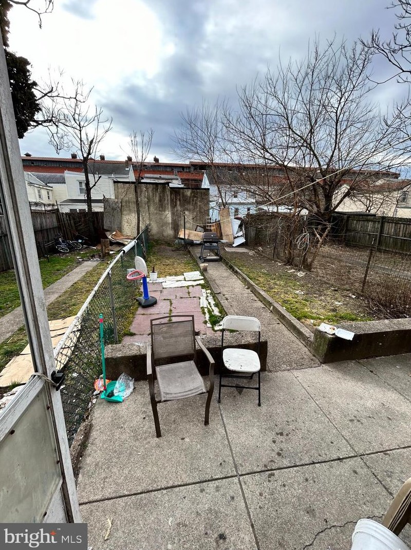 245 Elmer St, Trenton, NJ 08611-1510