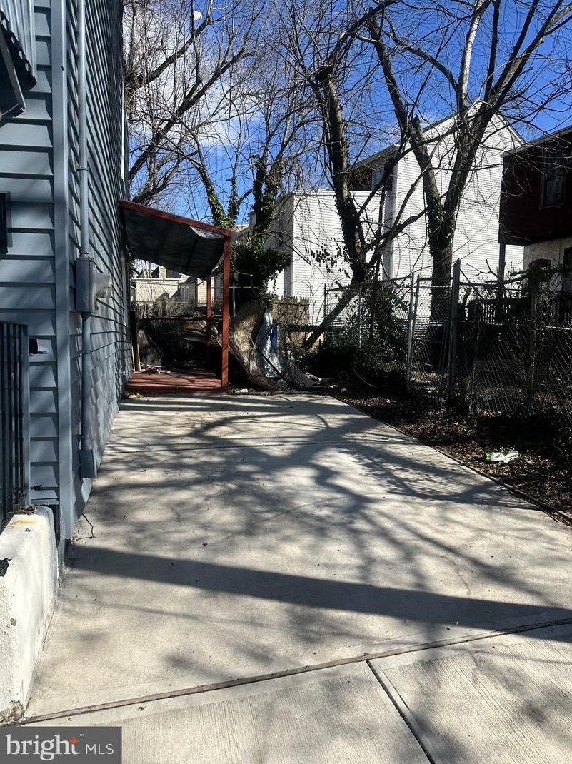 12 Chapel St, Trenton, NJ 08618