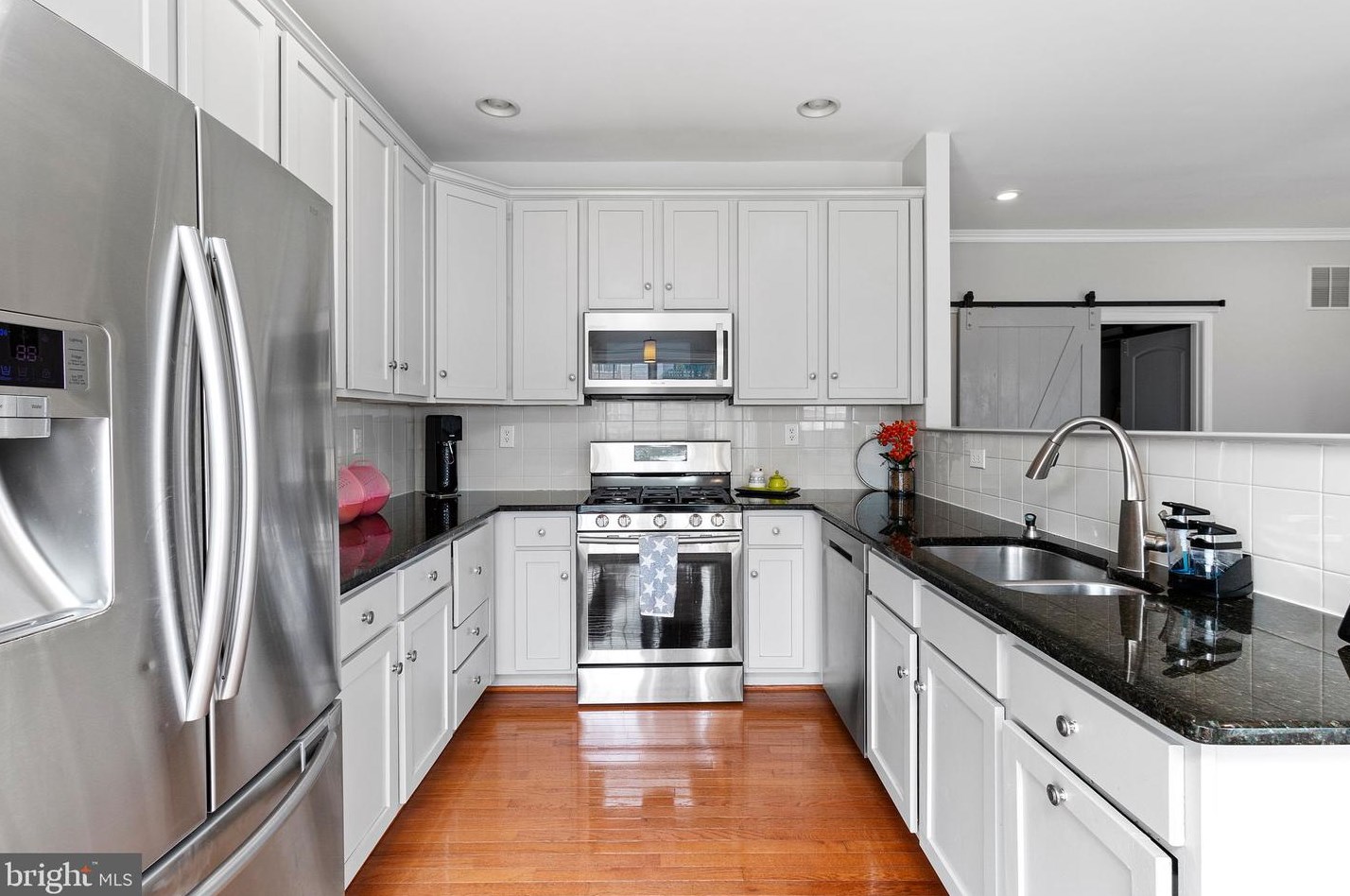 56 Greylynne Dr, Princeton, NJ 08540-6281