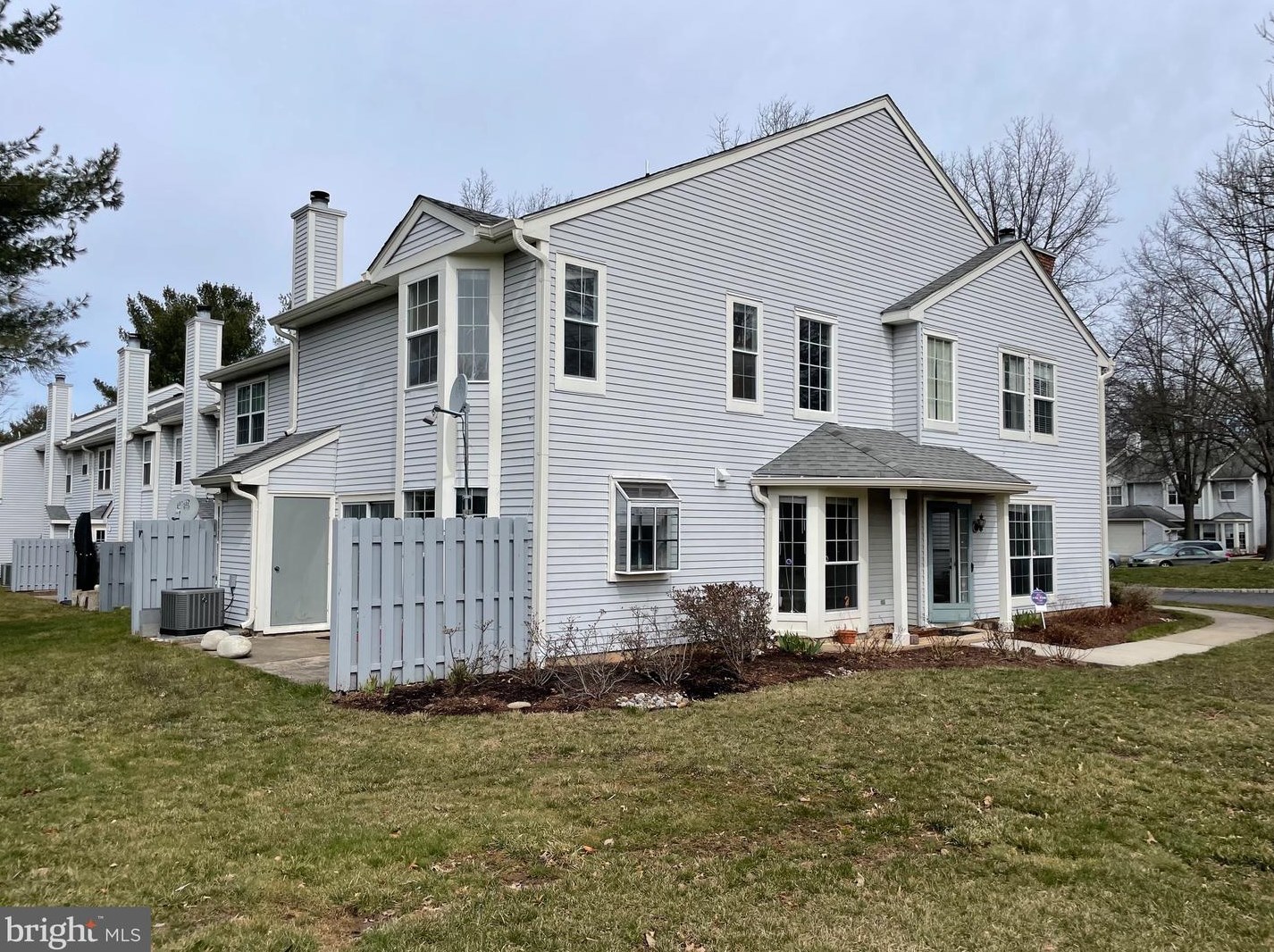 12 Colebrook Ct, Princeton, NJ 08540