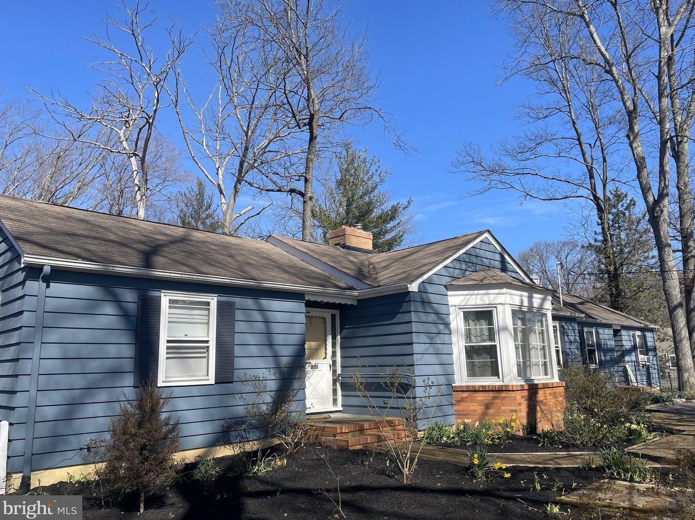 232 South Ln, W Windsor Township, NJ 08550