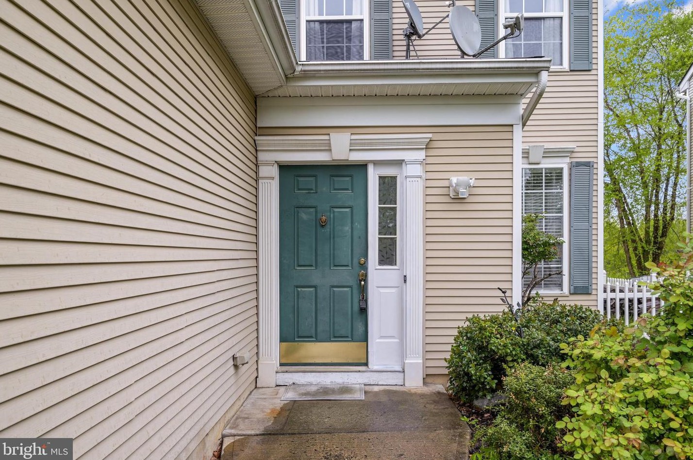 76 Fountayne Ln, Lawrence Township, NJ 08648
