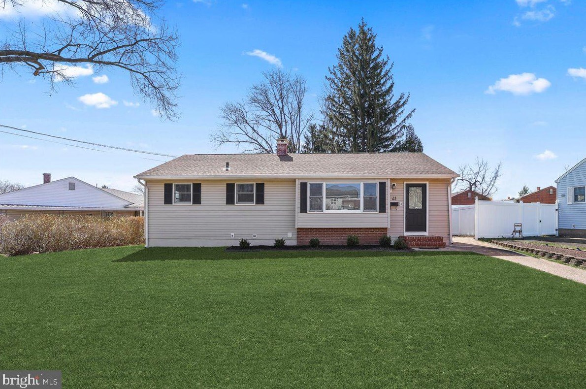 41 Shelburne Dr, Trenton, NJ 08638-2723