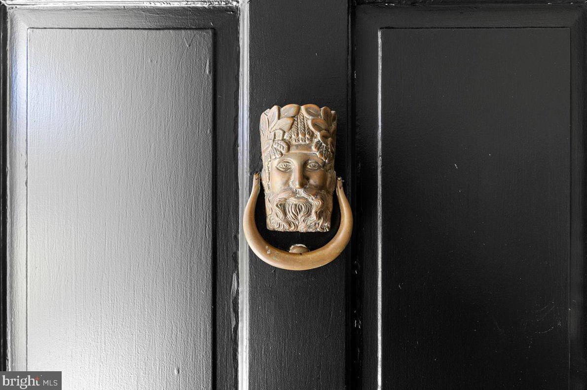 31 Armour Rd, Princeton, NJ 08540