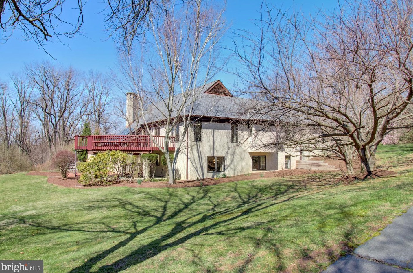 11 Harbourton Woodsville Rd, Pennington, NJ 08534-3709