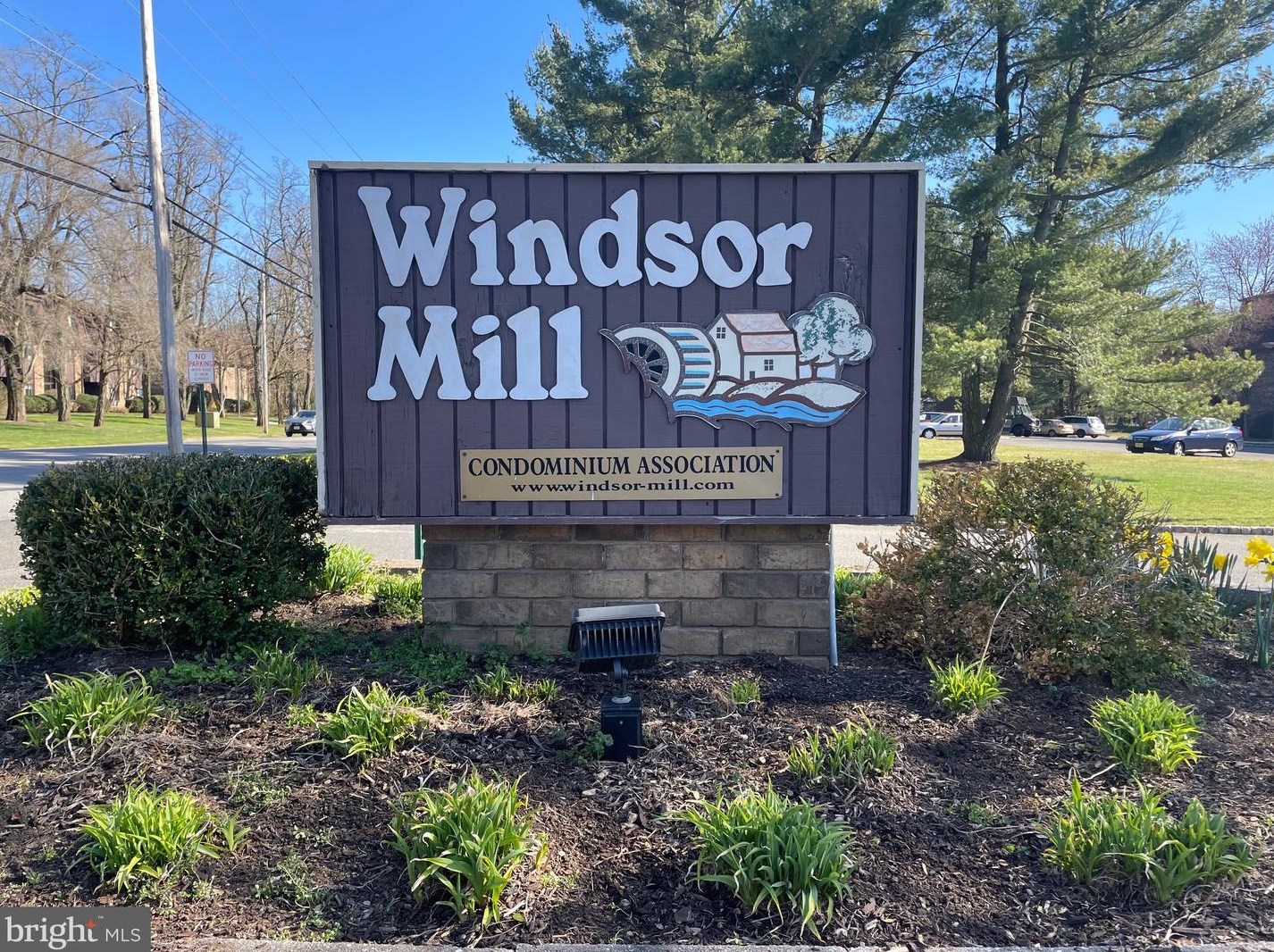 2124 Old Stone Mill Dr, East Windsor, NJ 08512