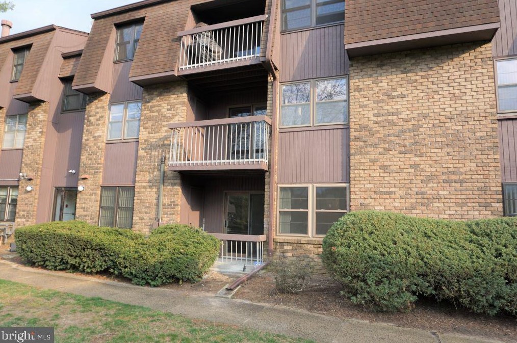1914 Old Stone Mill Dr, East Windsor, NJ 08512