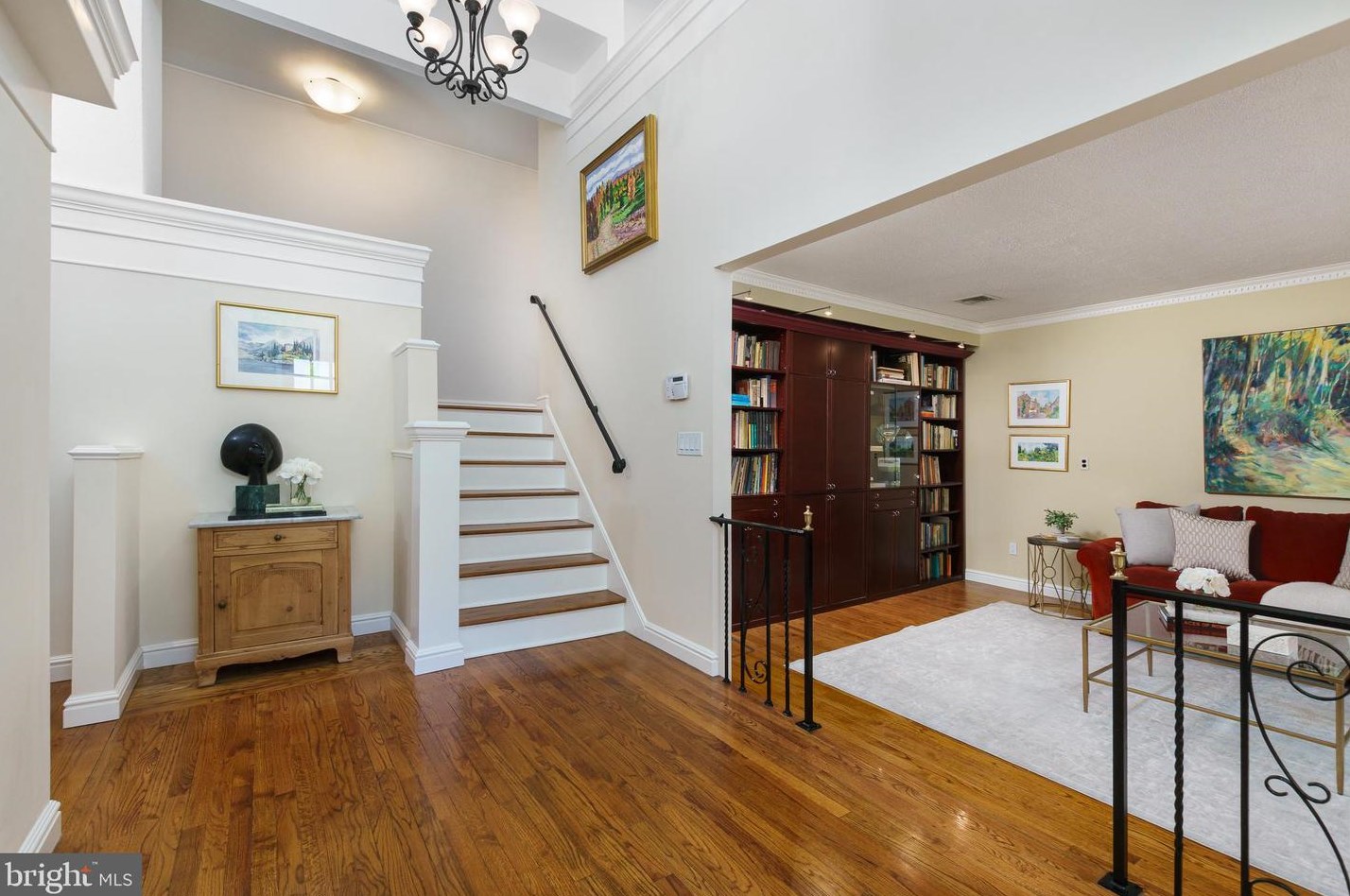 9 Adams Dr, Princeton, NJ 08540