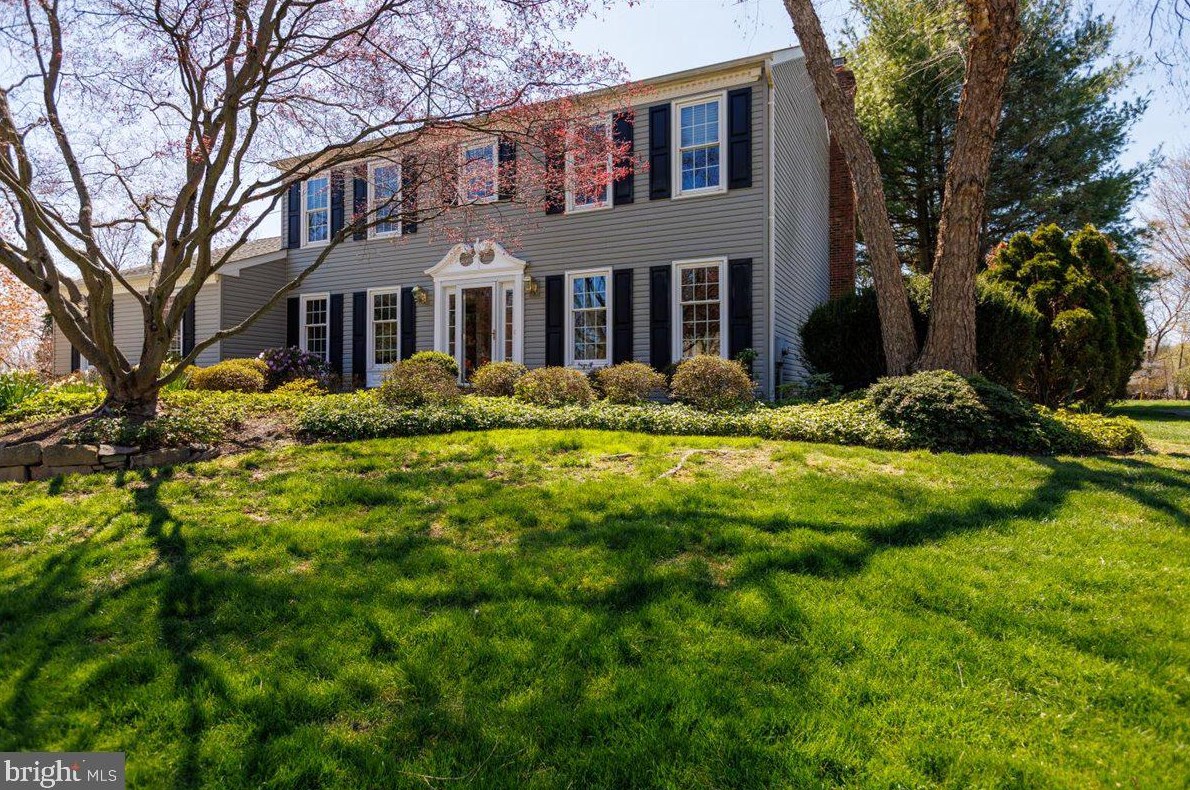 33 Winthrop Rd, Lawrence Township, NJ 08648