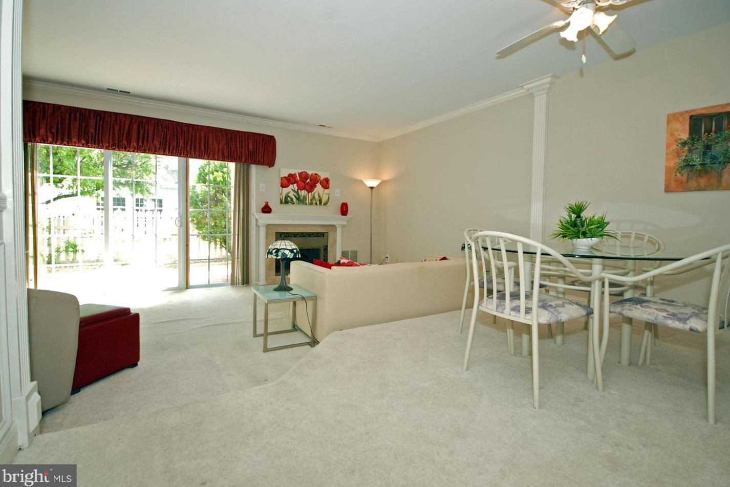 10 Hopkinson Ct, East Windsor NJ 08520-2725 exterior