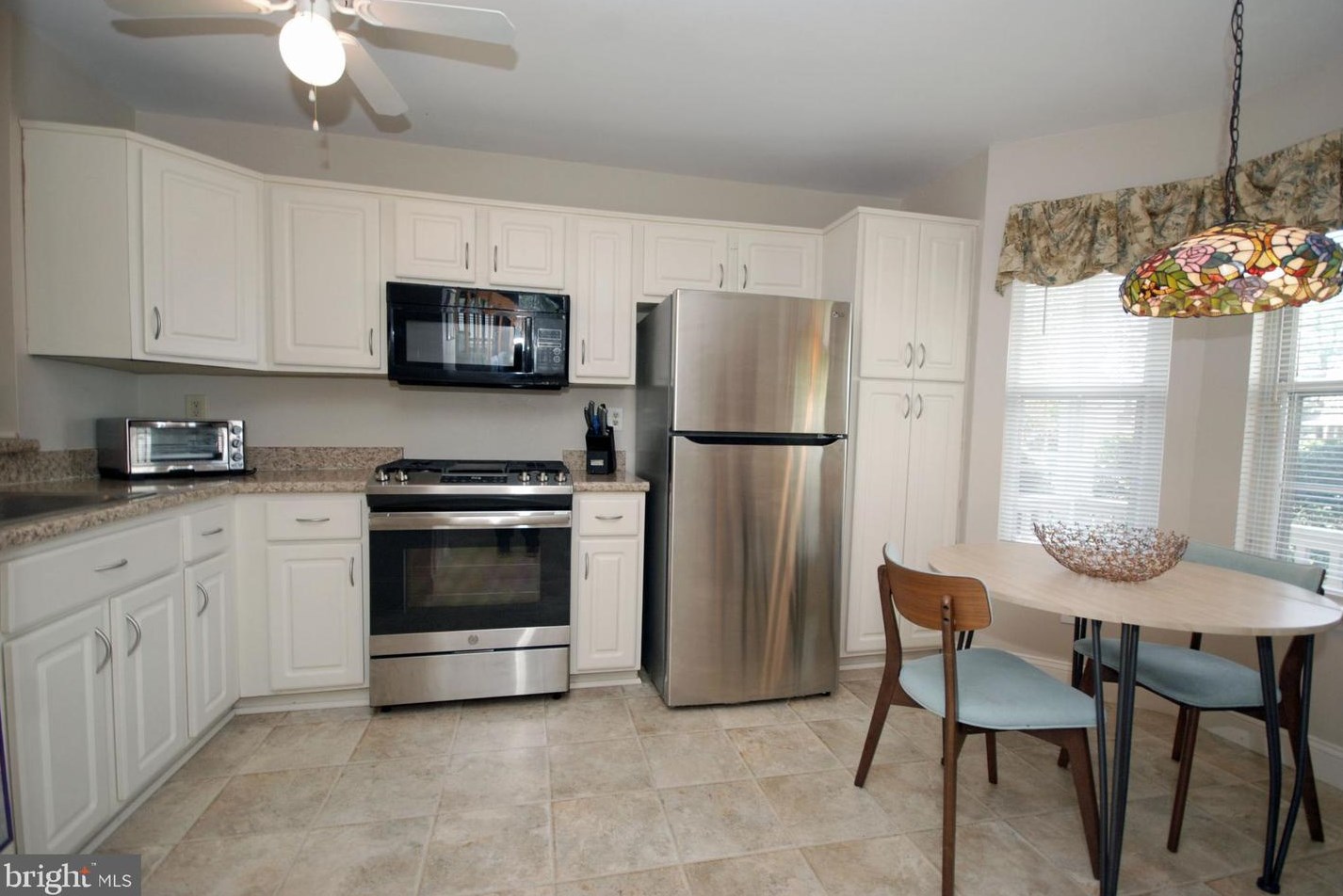 10 Hopkinson Ct, East Windsor NJ 08520-2725 exterior