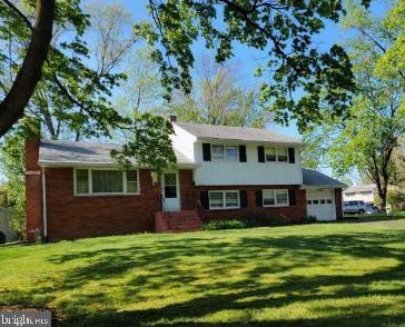 33 Allwood Dr, Lawrence Township, NJ 08648