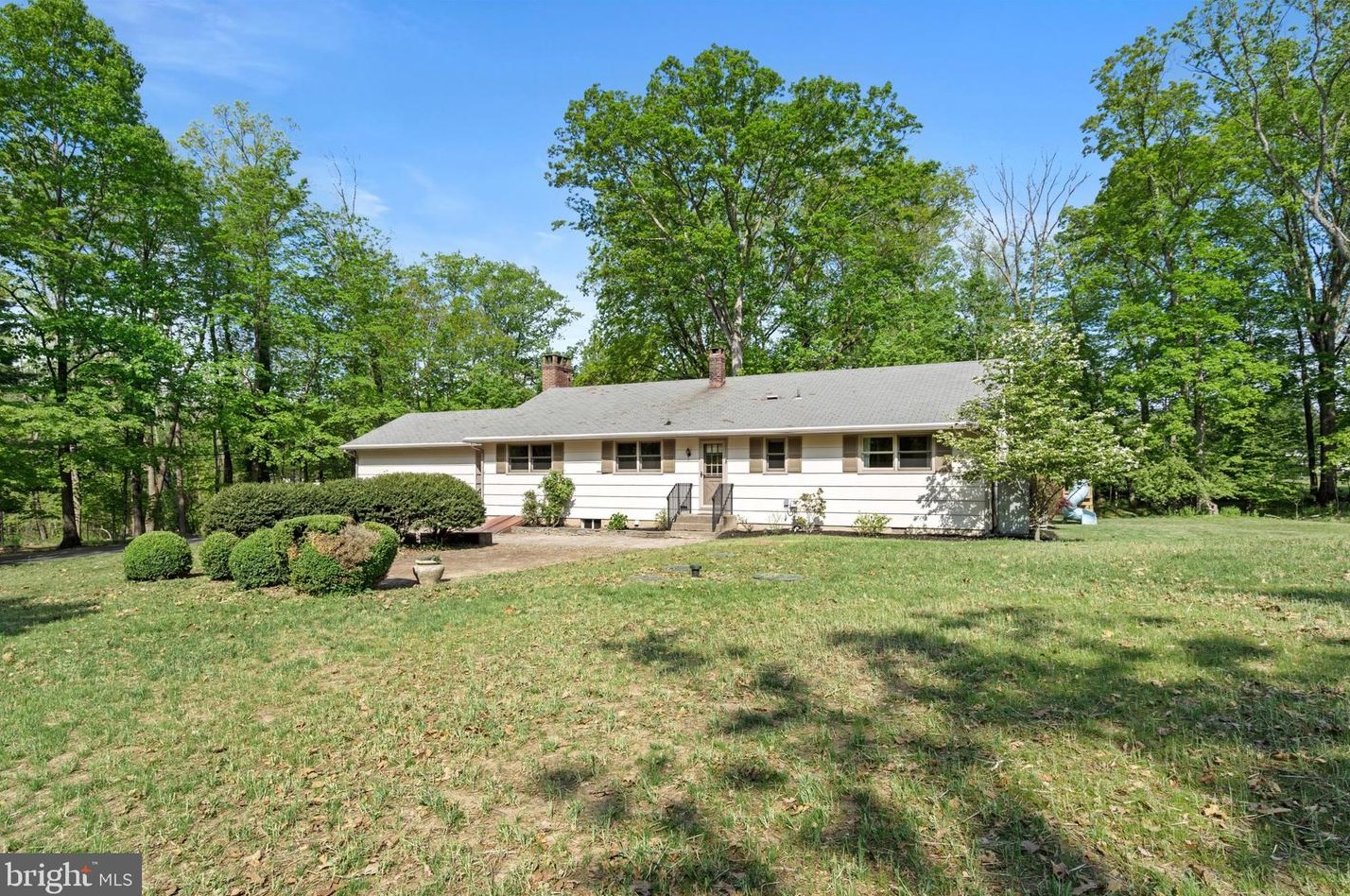 162 Van Dyke Rd, Hopewell Township, NJ 08525