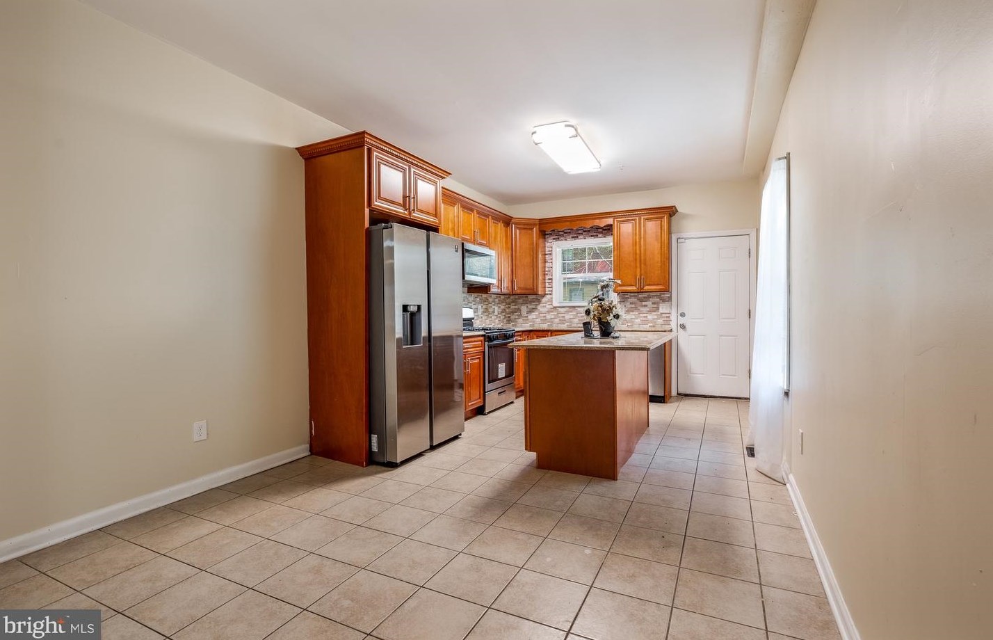 194 Passaic St, Trenton, NJ 08618